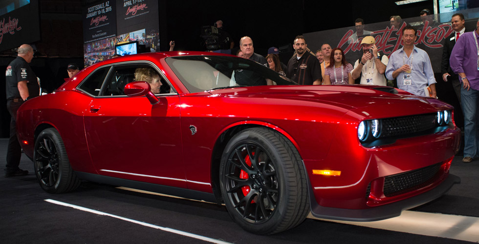 Dodge Challenger Hellcat  بيعت لأهداف خيرية